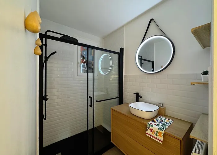 Appartement Autour De Moi * * * * *